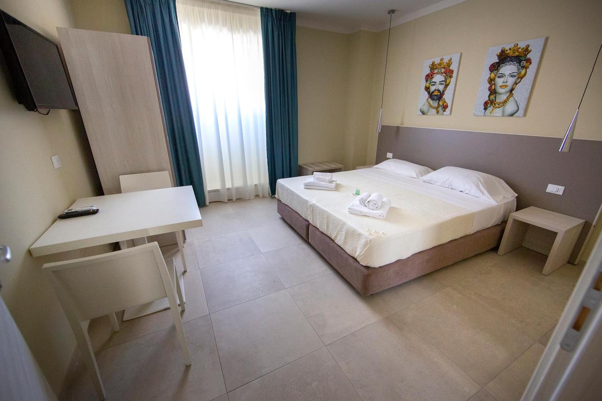 Historico Loft & Rooms Palazzo Adragna XIX Trapani Kültér fotó