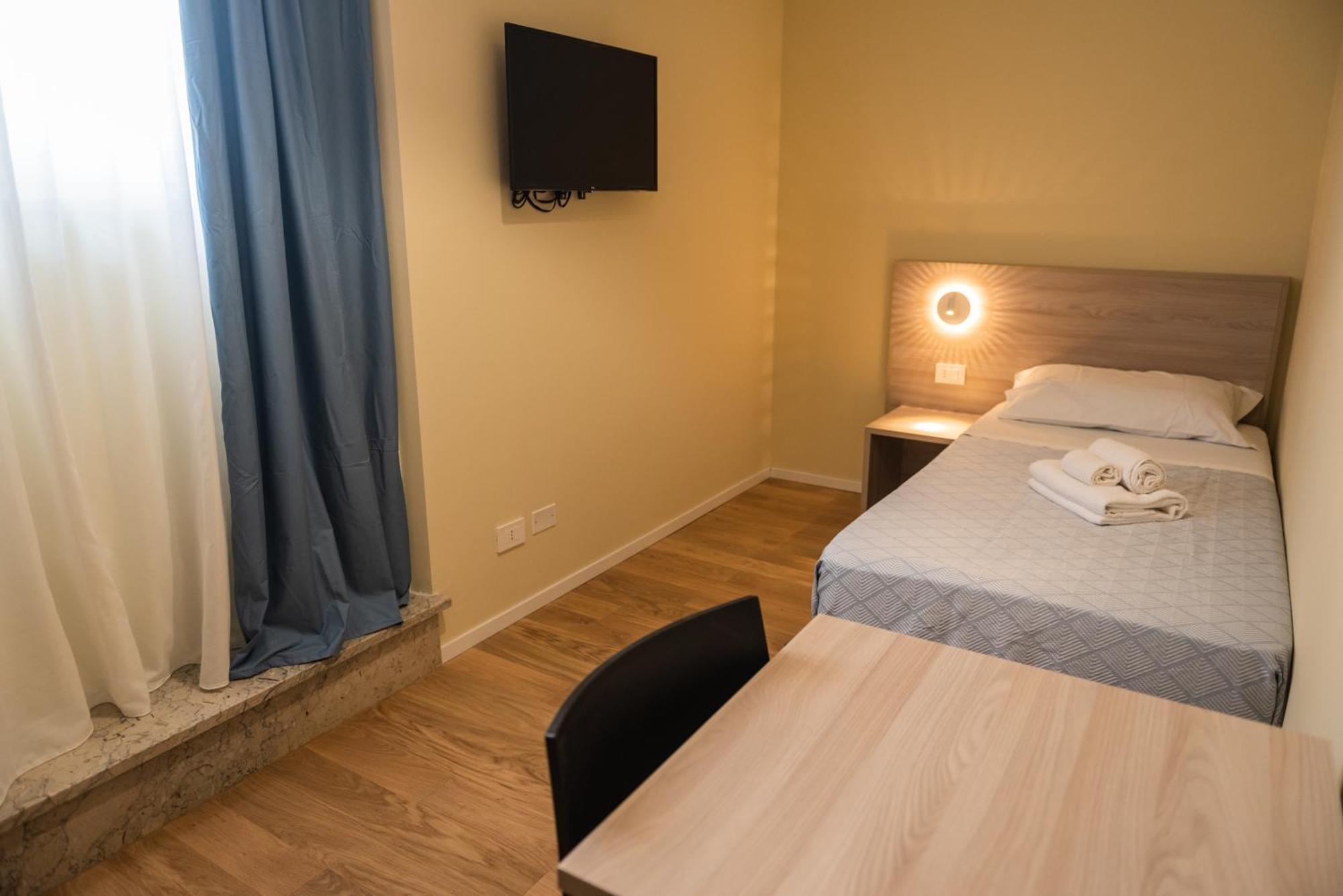 Historico Loft & Rooms Palazzo Adragna XIX Trapani Szoba fotó