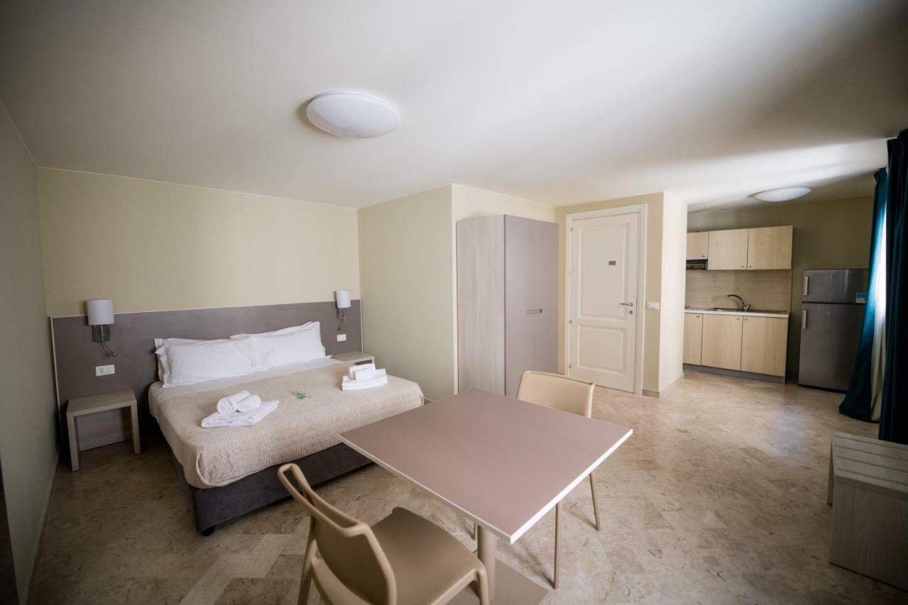 Historico Loft & Rooms Palazzo Adragna XIX Trapani Kültér fotó